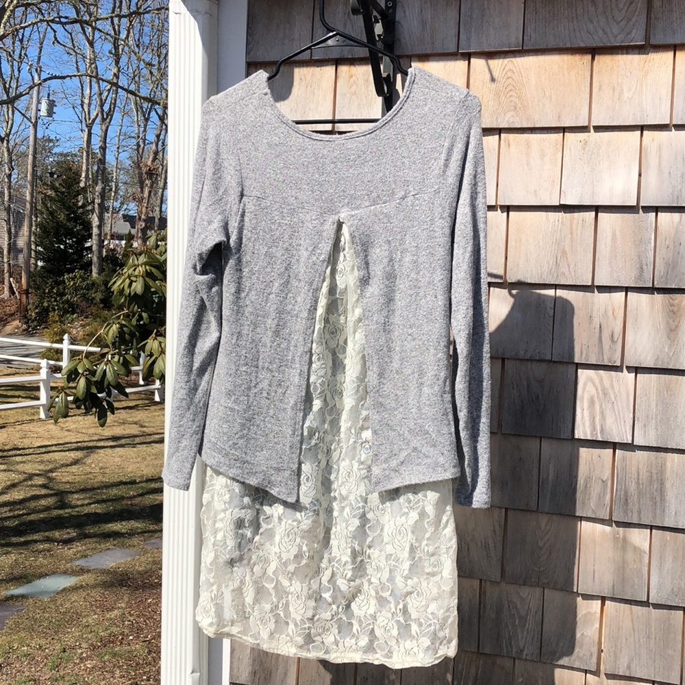 Women’s Size Large Long Sleeve Shirt